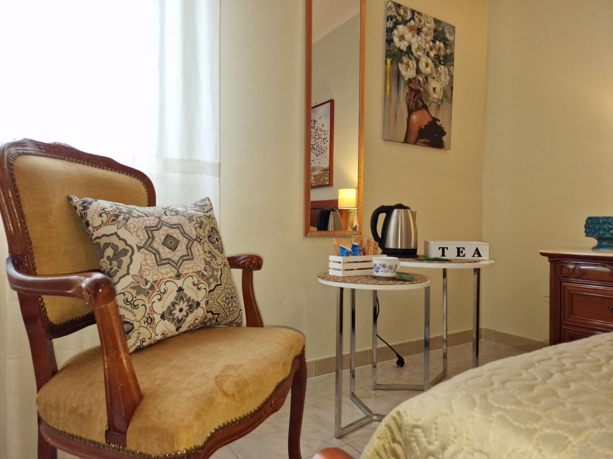 Lorenzo Guest Suite With Free Private Parking-- Cantieri Culturali Palermo Exterior foto