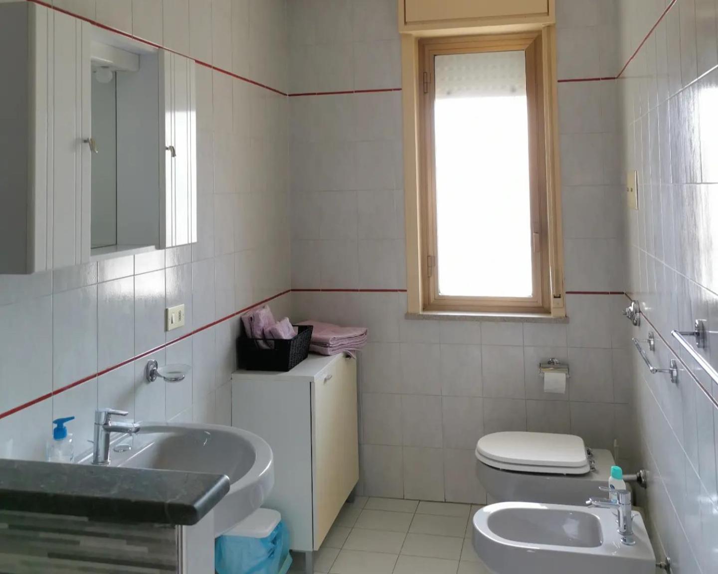Lorenzo Guest Suite With Free Private Parking-- Cantieri Culturali Palermo Exterior foto